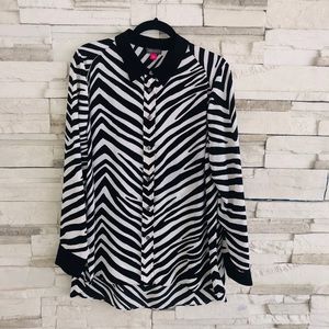 VINCE CAMUTO/ ZEBRA PATTERN TUNIC